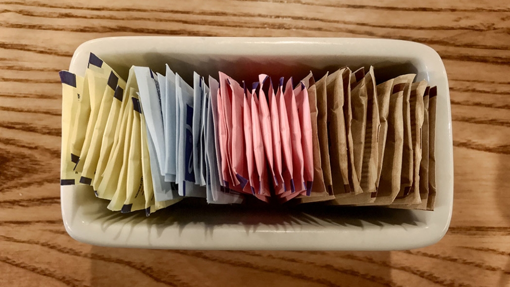 Effects of sugar substitutes on cariogenic bacteria