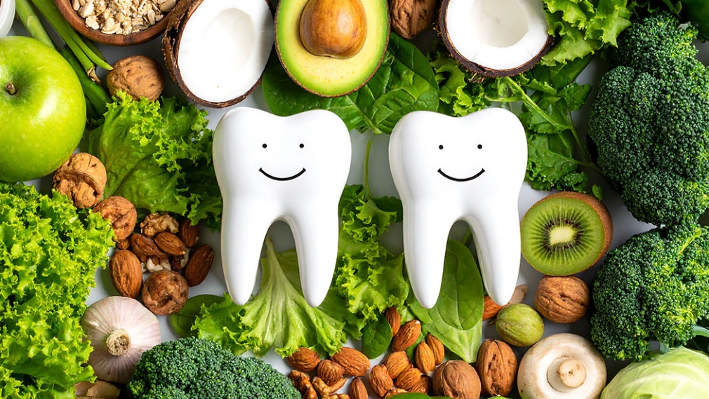 The impact of nutritional components on periodontal health: A literature review