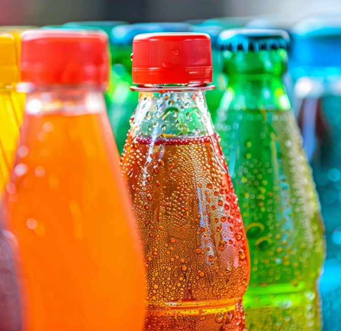 High Sugar-Sweetened Beverage Intake and Oral Cavity Cancer in Smoking and Nonsmoking Women